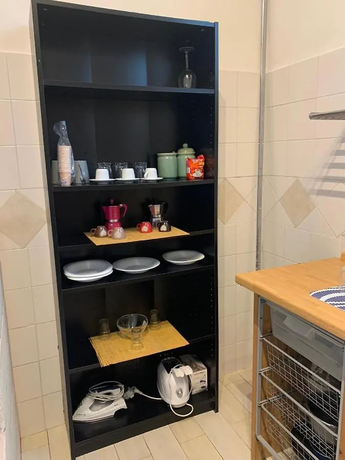 Ground Floor City Center 85 Bari Apartment